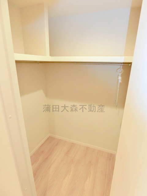 収納　収納　ウォークインクローゼット！
