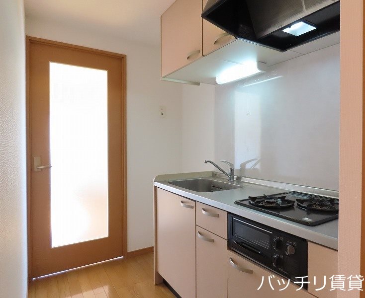 キッチン　画像は別号室イメージの為、現況を優先いたします。