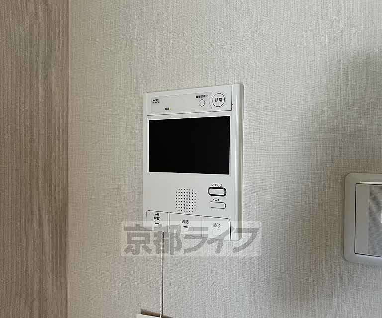 セキュリティ　ＴＶモニターホンで訪問者を確認できて安心です。