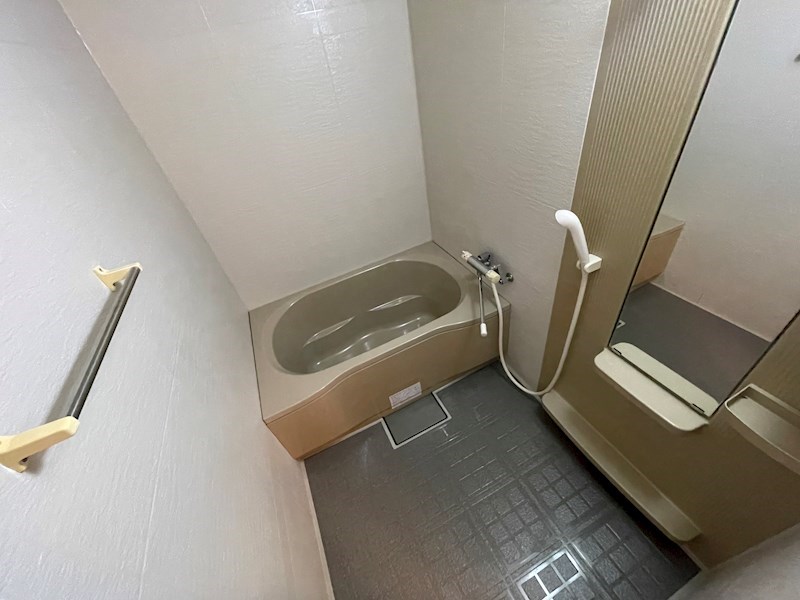 バス・シャワールーム　※他のお部屋です、ご参考までに