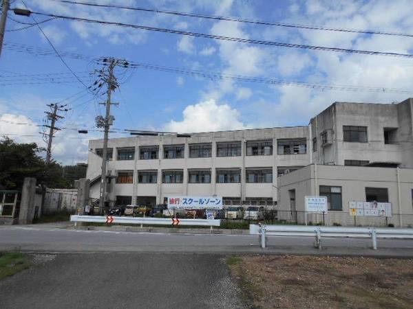 小学校　鳥居本小学校（小学校）まで650m