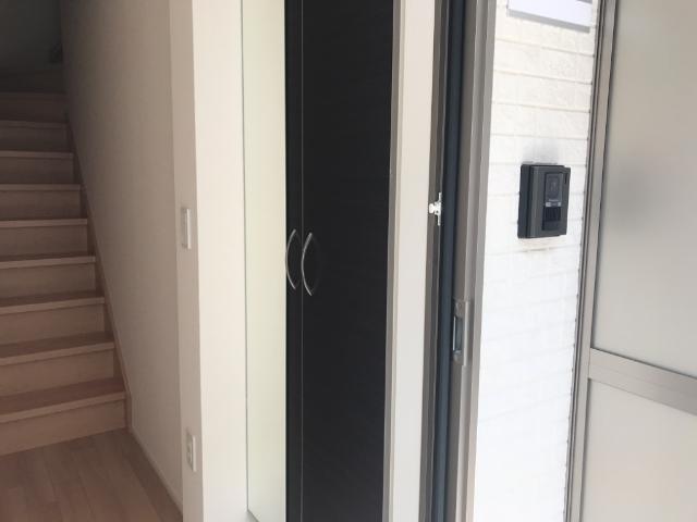 玄関　シューズボックス