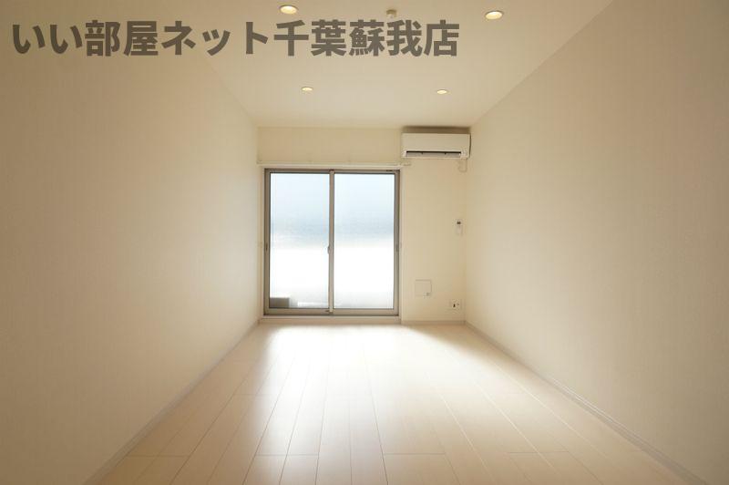 居室・リビング　ゆったり過ごせる居間です