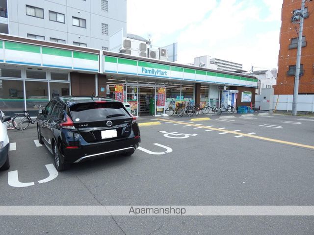 コンビニ　ファミリーマート　大工大前店（コンビニ）まで67m
