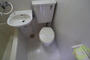 トイレ　こちらのおトイレで用を足してくださいね