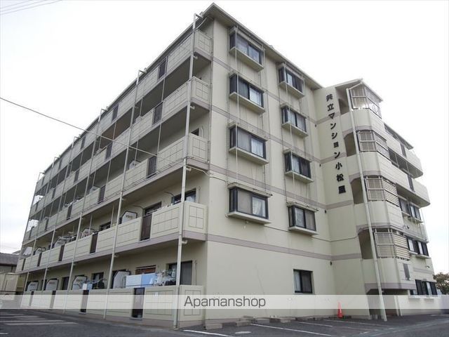 共立マンション小松里の外観写真