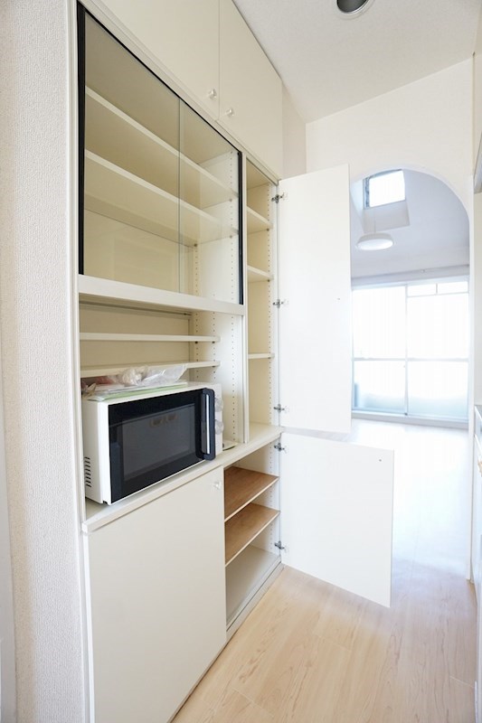 その他設備　キッチン収納棚
