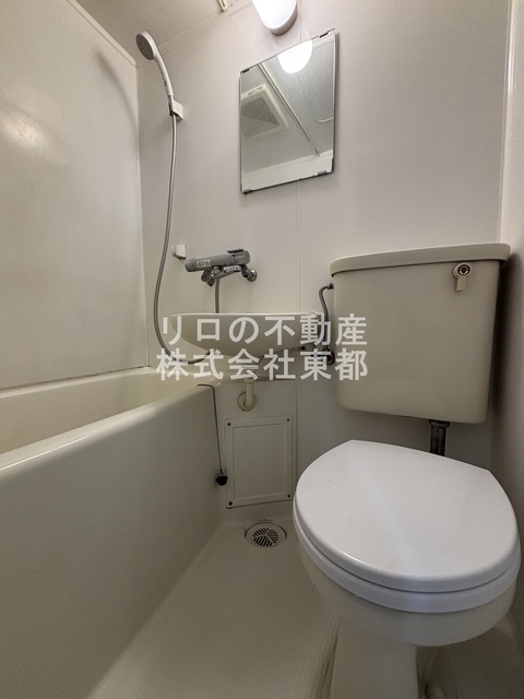 バス・シャワールーム　お掃除がしやすい３点ユニットバスです☆
