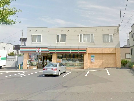 コンビニ　セブンイレブン札幌本通18丁目店（コンビニ）まで157m