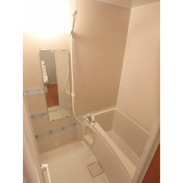 バス・シャワールーム　バス・トイレ別★