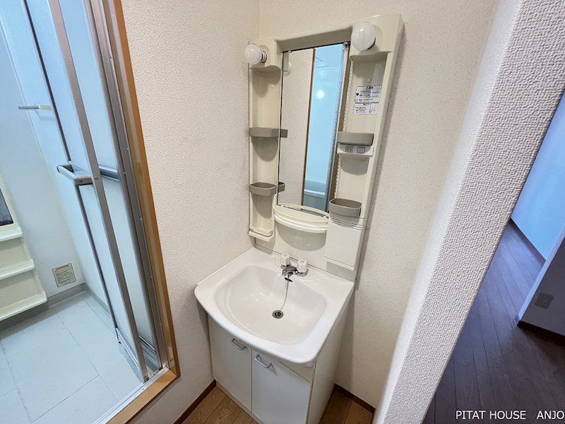 洗面設備　参考写真