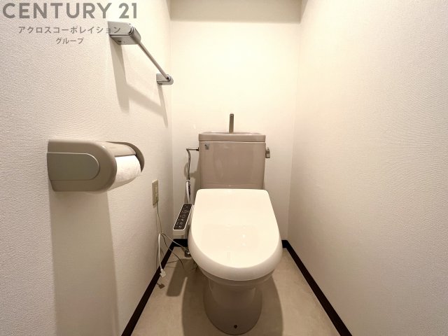トイレ　ウォシュレット付きのトイレです♪