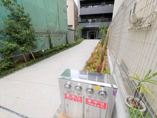 エントランス　ゆとりのあるエントランスです