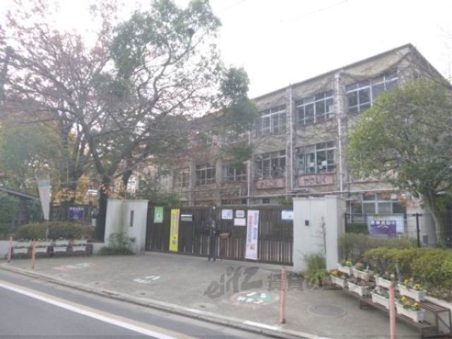 小学校　吉祥院小学校（小学校）まで770m