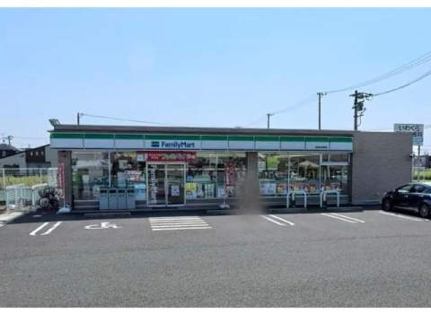 コンビニ　ファミリーマート 北名古屋徳重杁ノ口店（コンビニ）まで1106m