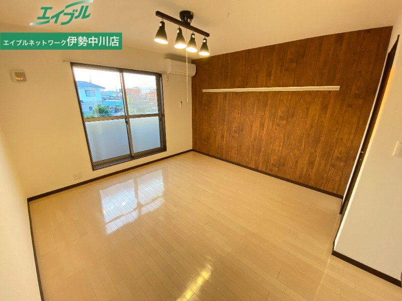 居室・リビング　別部屋になります。