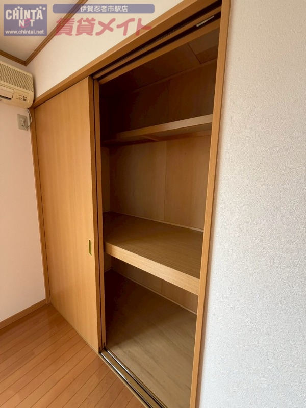 収納　別部屋参考写真となります。