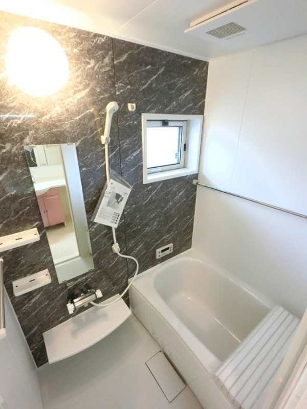 バス・シャワールーム　図面と現状に相違がある場合には現状を優先