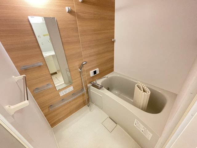 バス・シャワールーム　※別部屋参考写真※