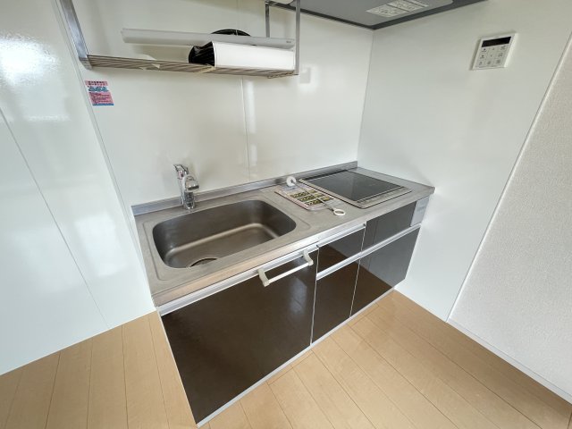 キッチン　※別部屋参考写真※