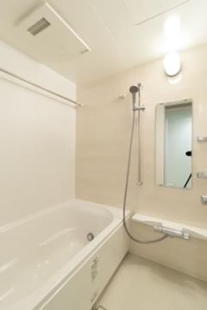 バス・シャワールーム　※写真は同タイプ住戸です。