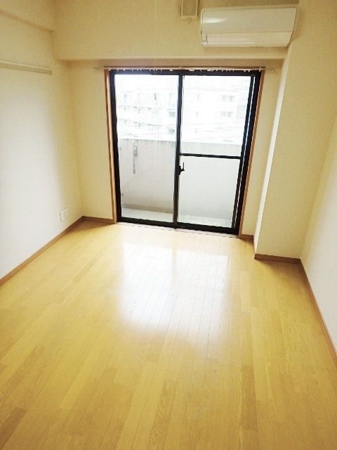 その他部屋・スペース　★明るい洋室★