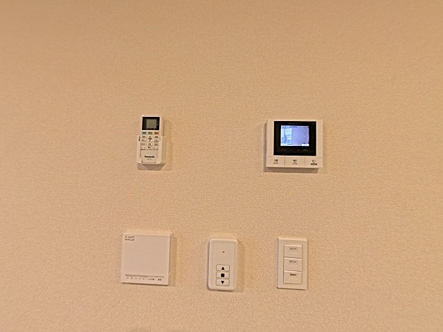セキュリティ　TVモニターホン、床暖房付き