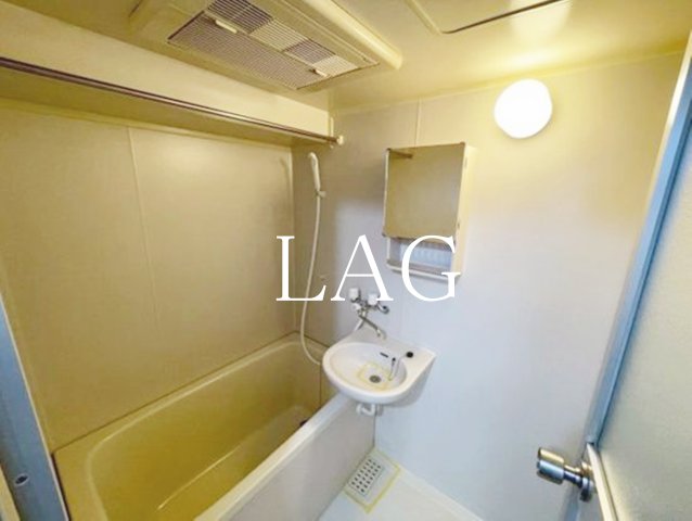 バス・シャワールーム　お風呂です。