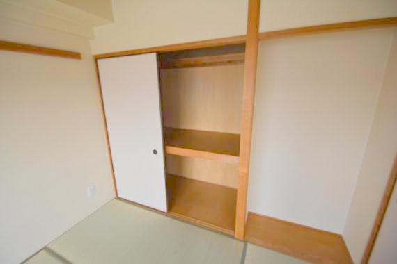 収納　収納がたくさんあると、お部屋が綺麗に片付きますね。