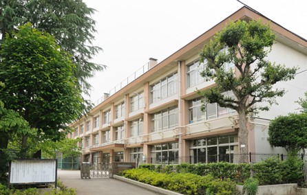 小学校　練馬区立豊玉小学校（小学校）まで233m