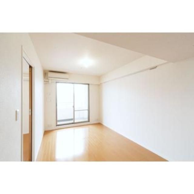 居室・リビング　写真は同タイプ住居です