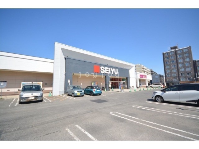スーパー　西友福住店（スーパー）まで777m