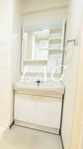 洗面設備　独立洗面台です。