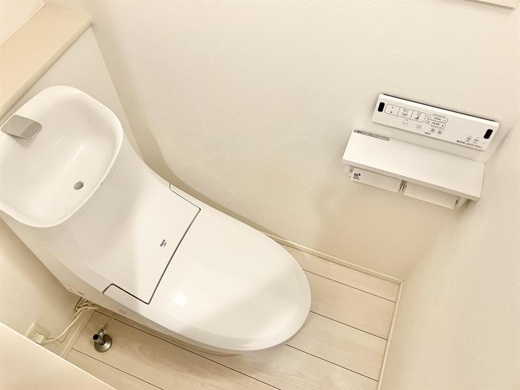 トイレ　トイレもきれいです