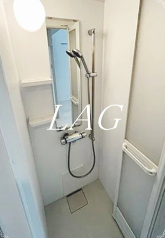 バス・シャワールーム　シャワールームになります。