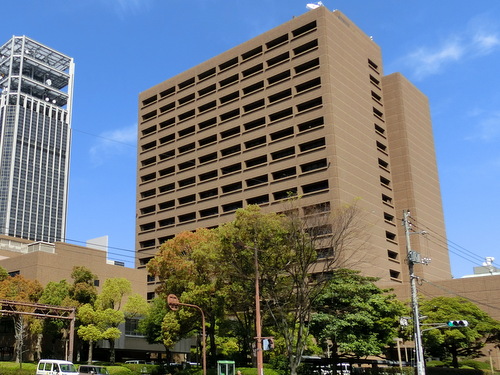 役所　広島市役所（役所）まで594m