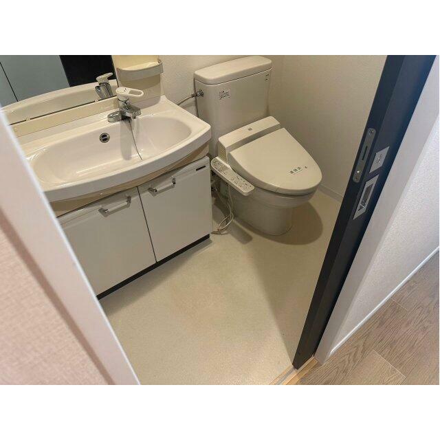 トイレ　※過去退去時のお写真です