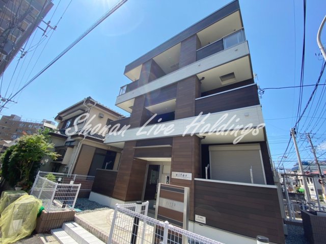 建物外観　駅まで平坦徒歩7分の好立地♪