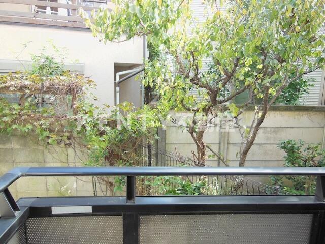 バルコニー　広々としたバルコニーです