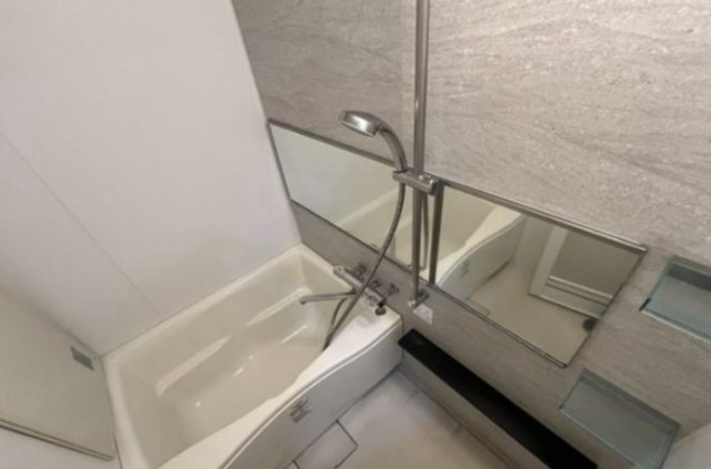 バス・シャワールーム　別部屋参考写真