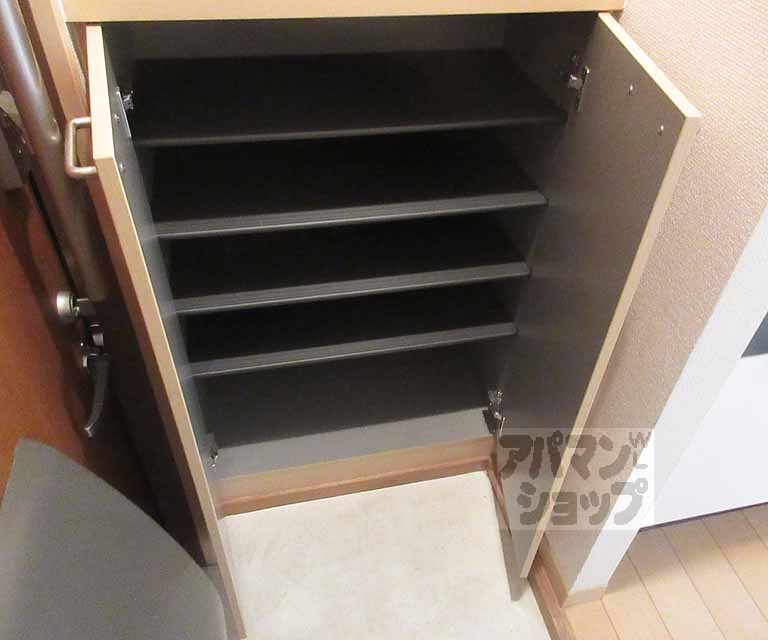 収納　靴箱です
