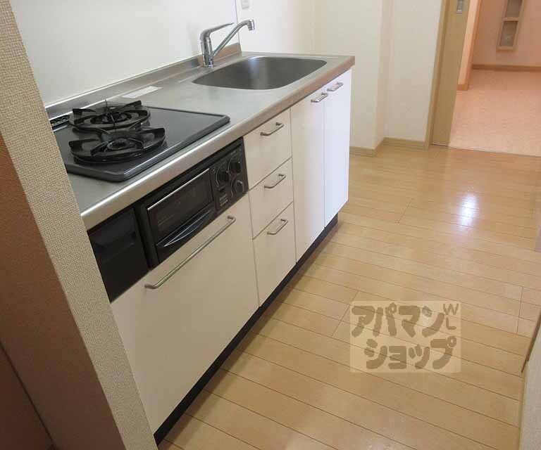 キッチン　スペースがあるので作業がしやすいです