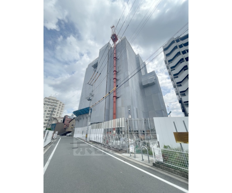 建物外観　建築中