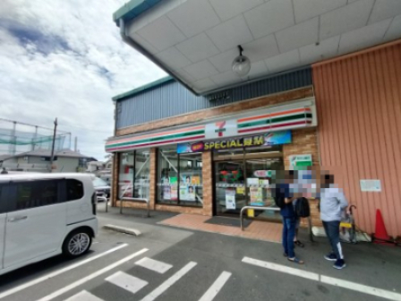 コンビニ　セブンイレブン 所沢若松町店（コンビニ）まで307m