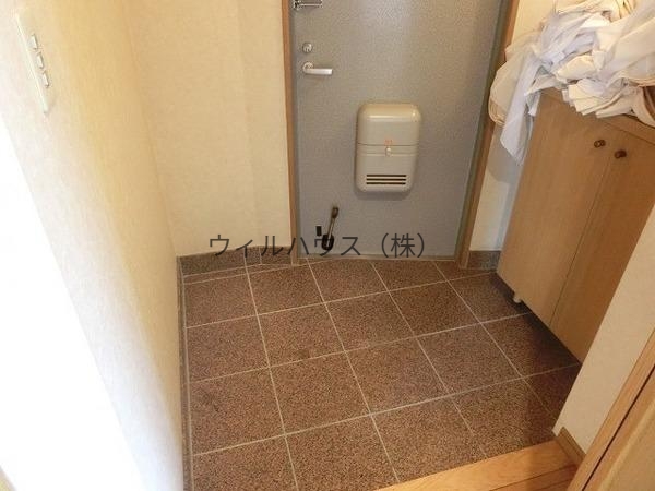 玄関　シューズボックスあり！
