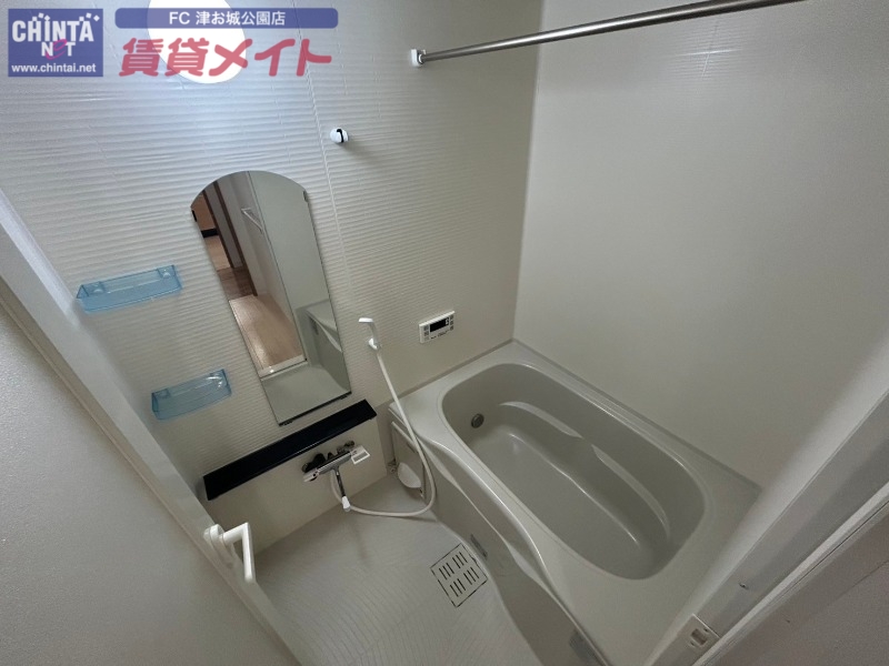 バス・シャワールーム　同じ物件、別部屋の写真です