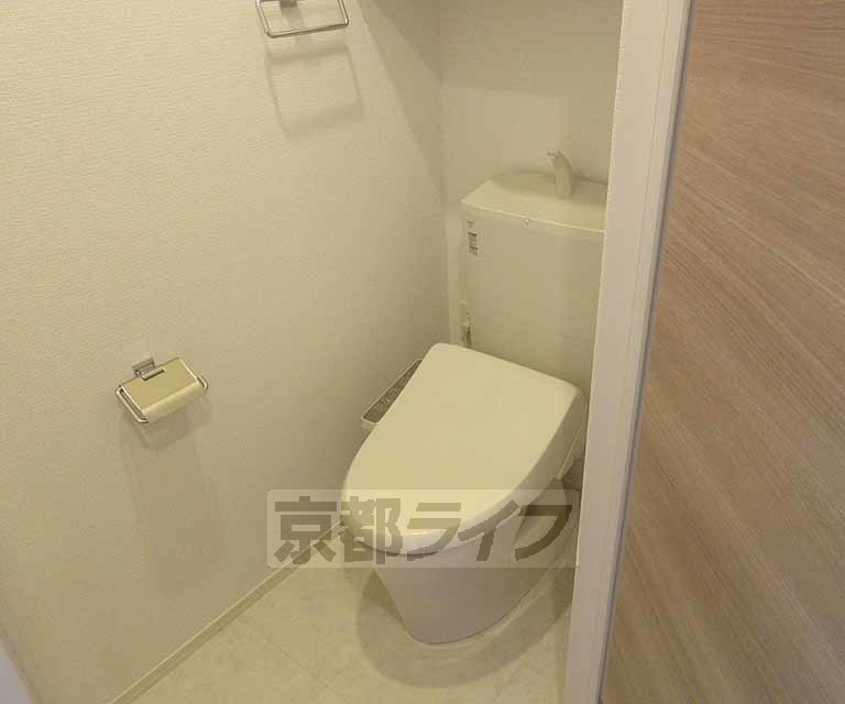 トイレ　清潔感のあるトイレです