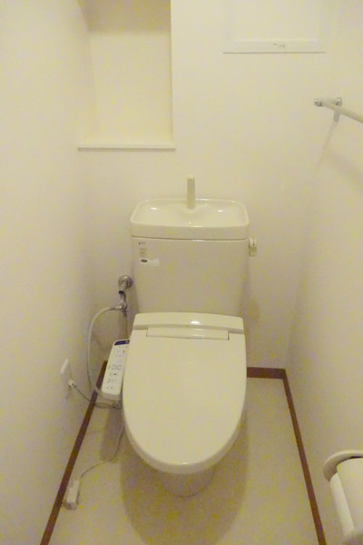 阪急宝塚線 服部天神駅 徒歩4分 5階建 築21年のトイレ写真