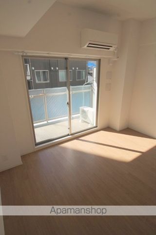 エスリード松屋町グレイスの居間写真