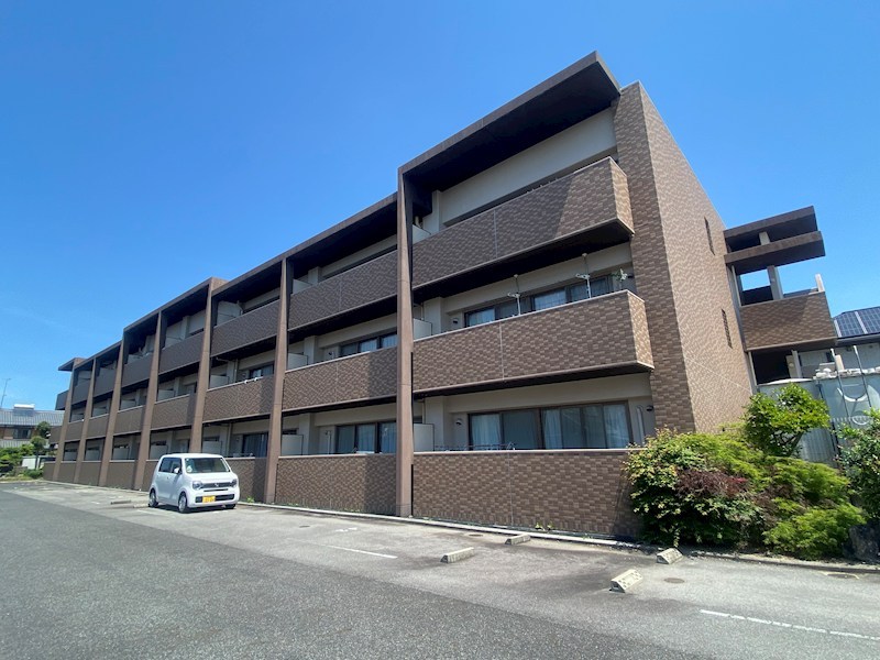 ＪＲ東海道本線 栗東駅 徒歩16分 築19年